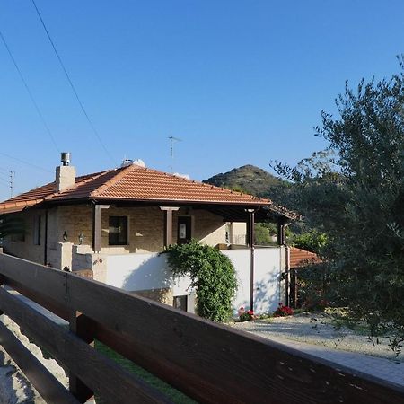 Lola's Cottage&Garden Kalokhorio Esterno foto