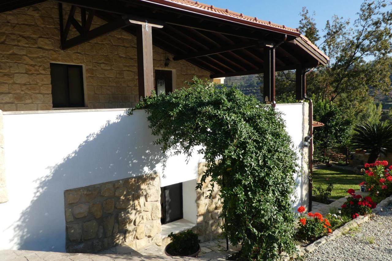 Lola's Cottage&Garden Kalokhorio Esterno foto