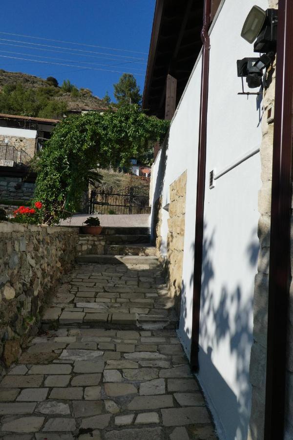 Lola's Cottage&Garden Kalokhorio Esterno foto